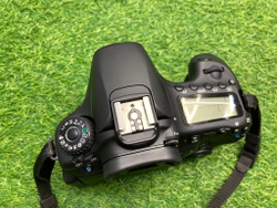 Canon EOS 60D 6.200 кадров