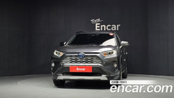 Toyota RAV4 2.5 4WD Hybrid — 2021