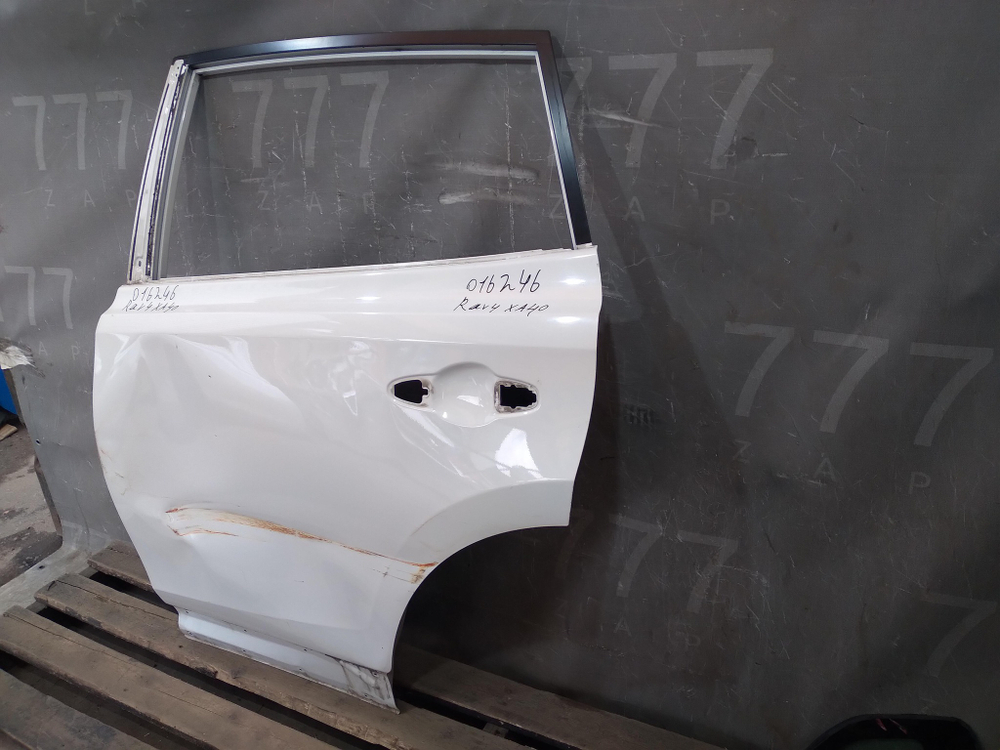Дверь задняя левая Toyota RAV4 IV (XA40) 12-19 Б/У Оригинал 670040R110