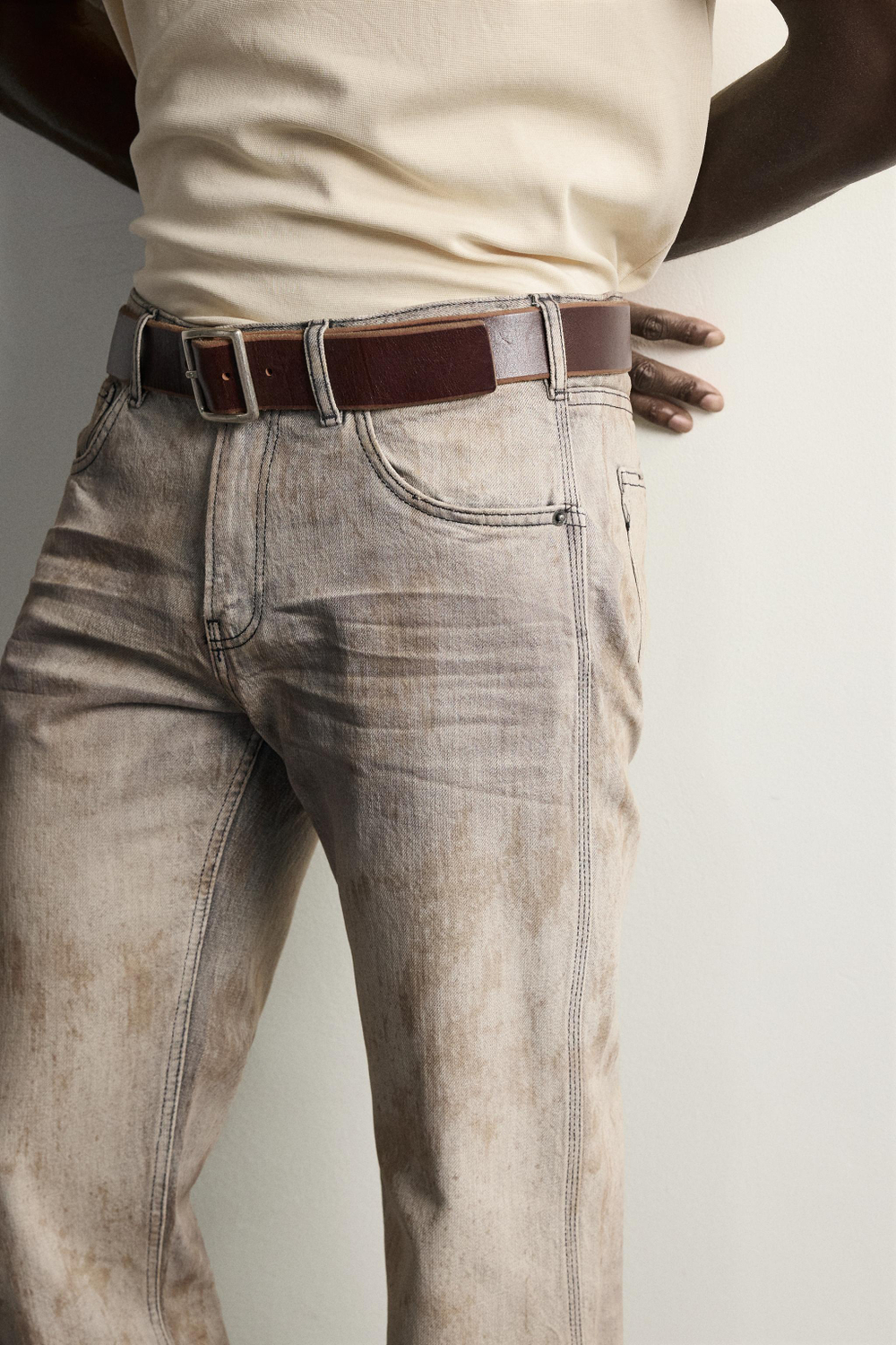 ДЖИНСЫ BOOTCUT LOW RISE С ВИНТАЖНЫМ ЭФФЕКТОМ — ZARA