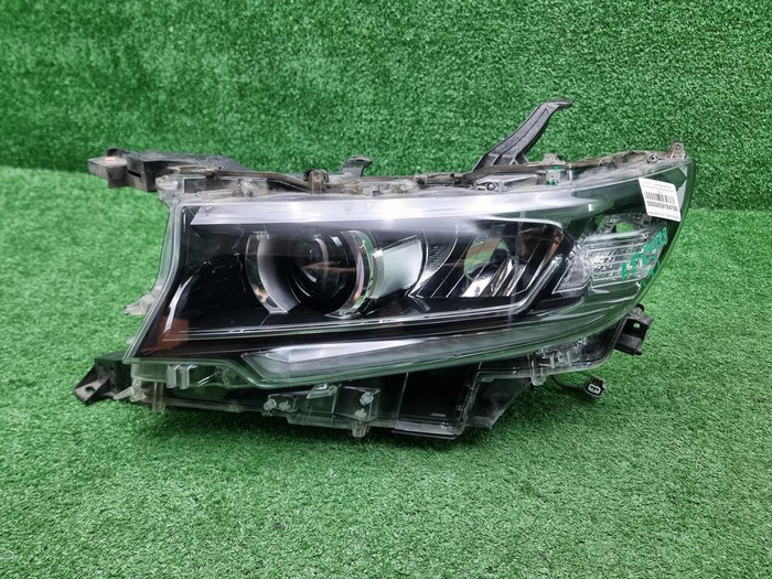 Фара левая Toyota LC Prado 150 (2017-н.в.) LED