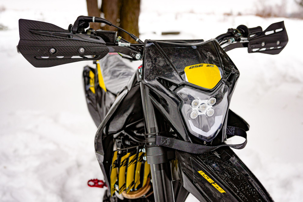 Z9 Yellow Metallic T