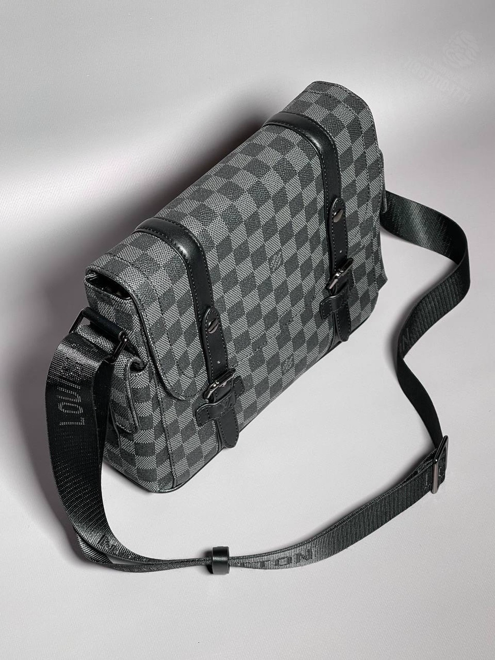 Сумка через плечо Louis Vuitton