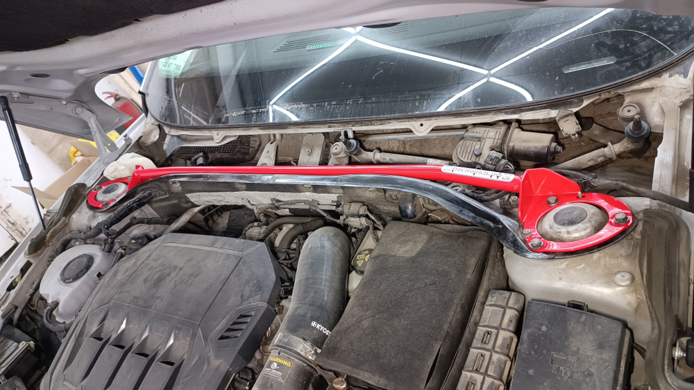 Распорка передних стоек (цельная) Skoda Superb 3 III (ПОД ЗАКАЗ)