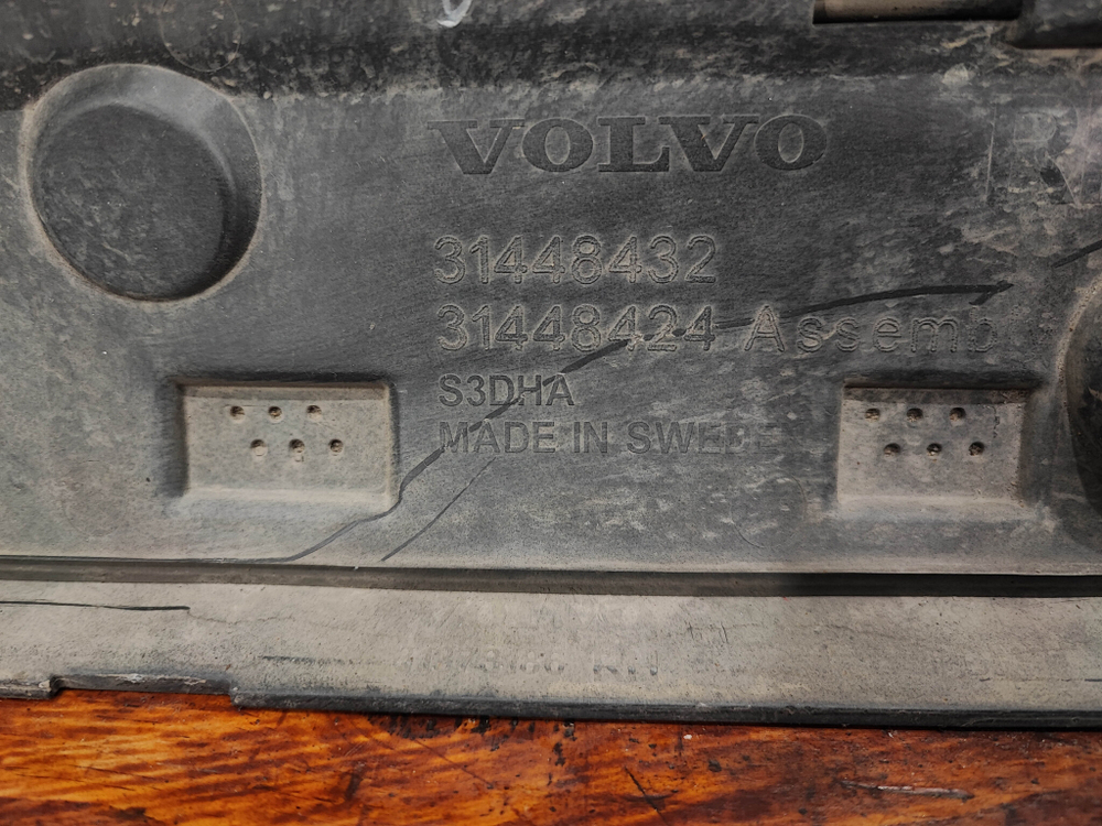 Накладка двери задней правой Volvo XC90 2 14-19 Б/У Оригинал 39843060
