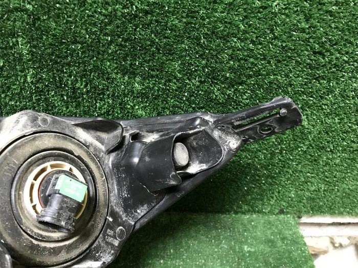 Фара правая Nissan Qashqai 2 j11 (17-23) галоген
