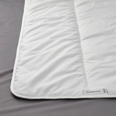 Евро одеяло IKEA STJARNBRACKA (СТЭРНБРЭККА), Стеганое, Зимнее, Белый, 220x240 см