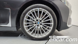BMW 7-Series 730d xDrive Design Pure Excellence — 2022