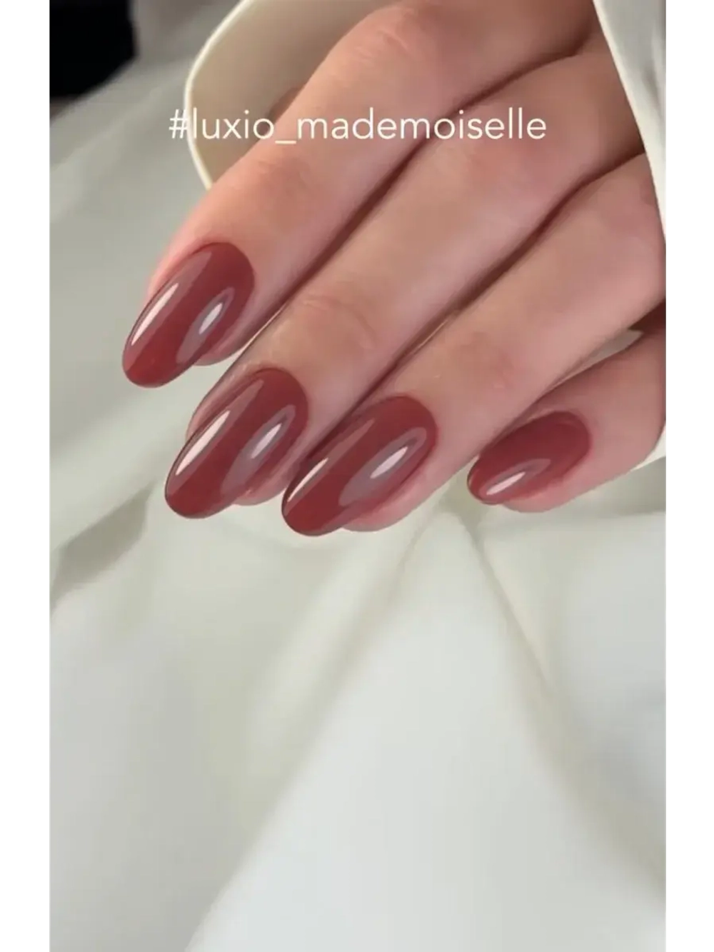 Гель лак для ногтей Luxio Mademoiselle 15 мл