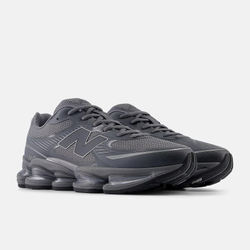 Кроссовки мужские NEW BALANCE 2000