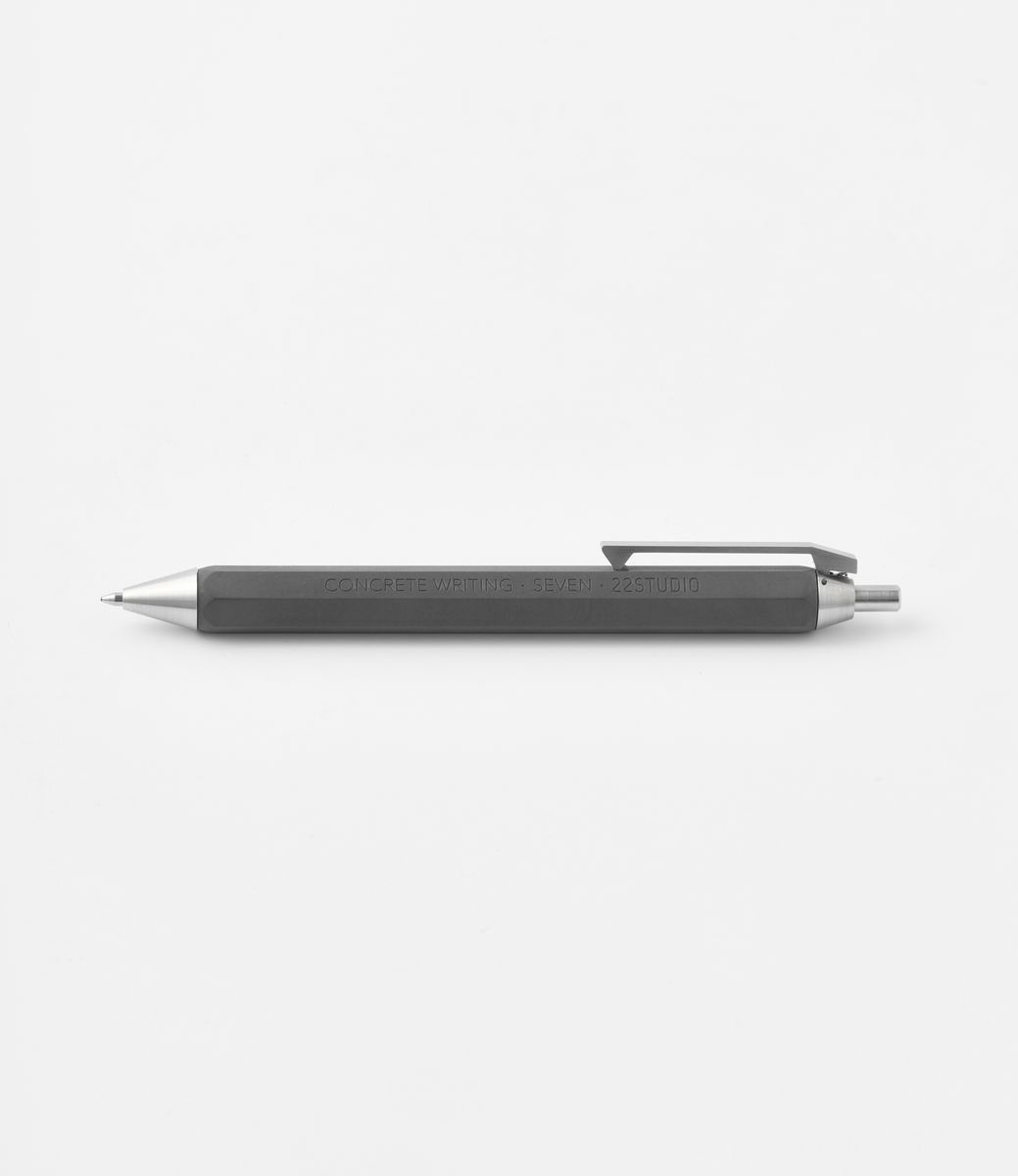 22 studio Seven Ballpoint Pen Dark Grey — ручка из бетона
