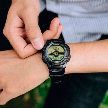 Наручные часы Casio AE-1100W-1B