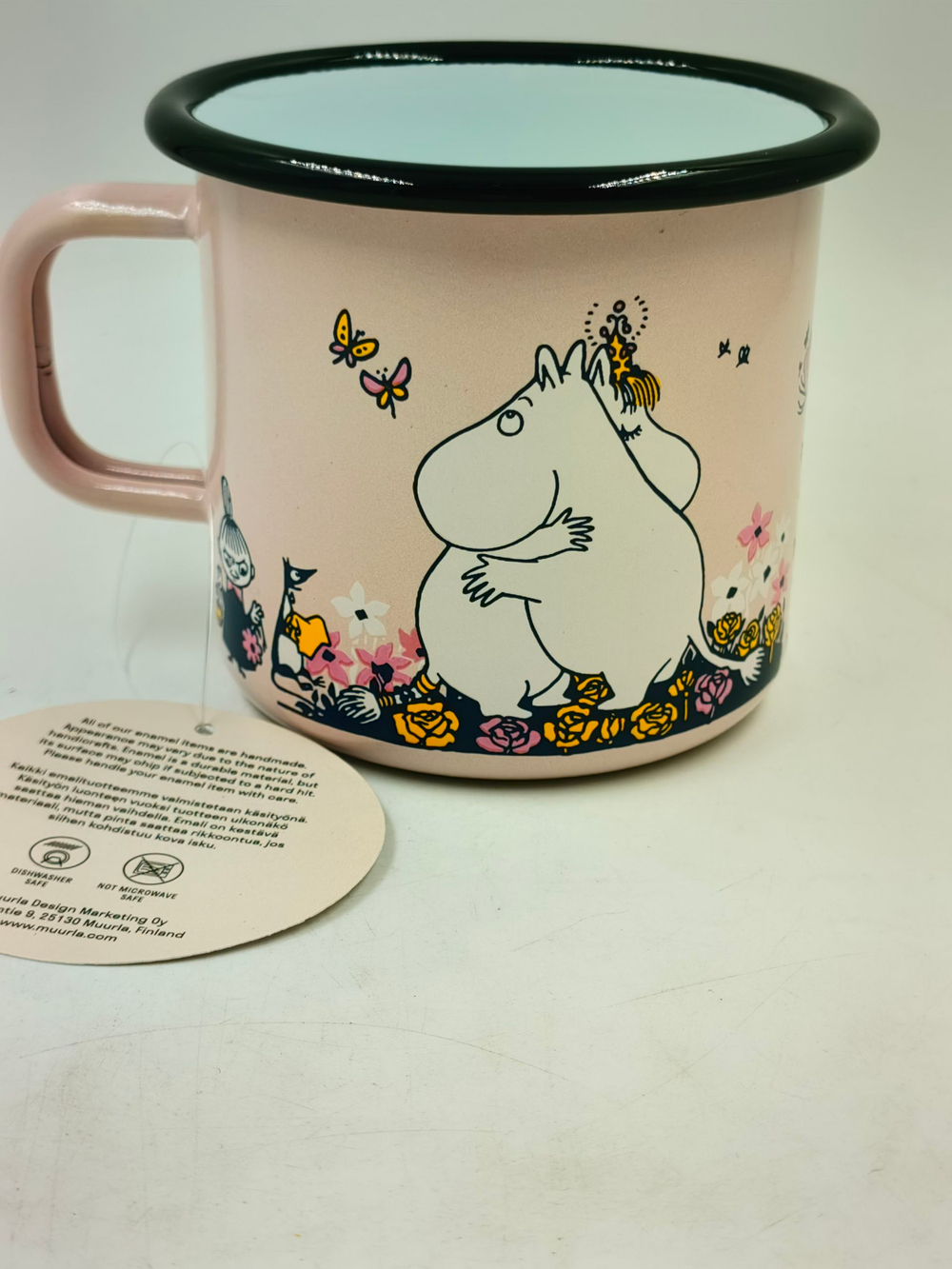 Эмалированная кружка Moomin "Объятия", розовая, 370 мл (из Финляндии)