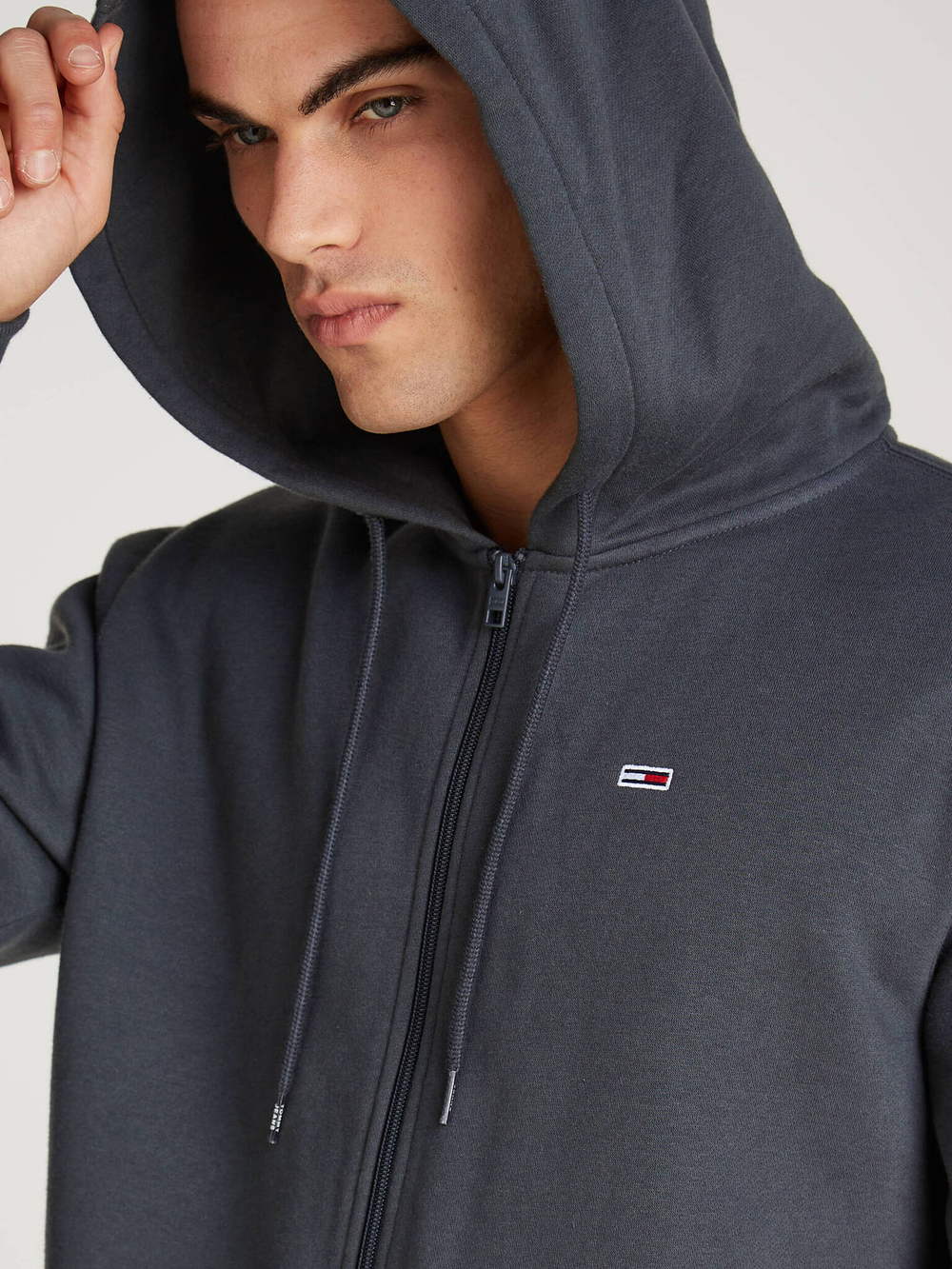 Худые Tommy Jeans - графитовый(DM0DM20743)