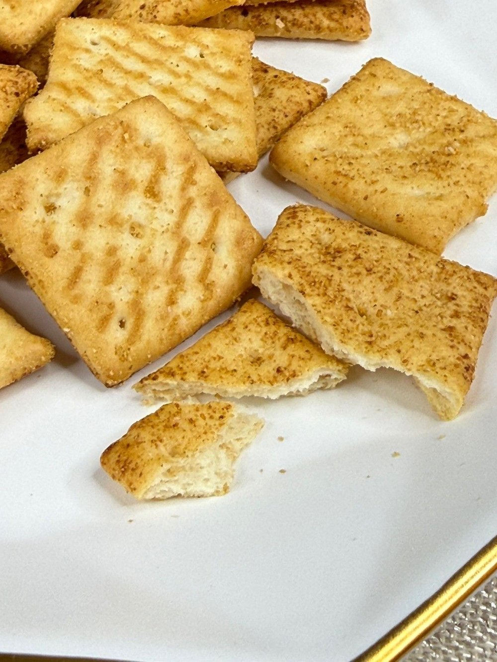 Печенье из печи крекер со вкусом грибы и сметана 180гр