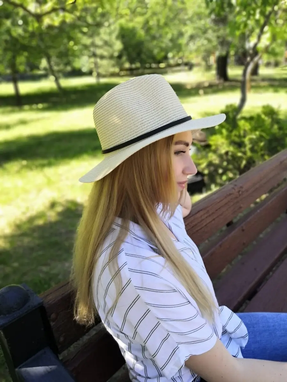 Шляпа соломенная