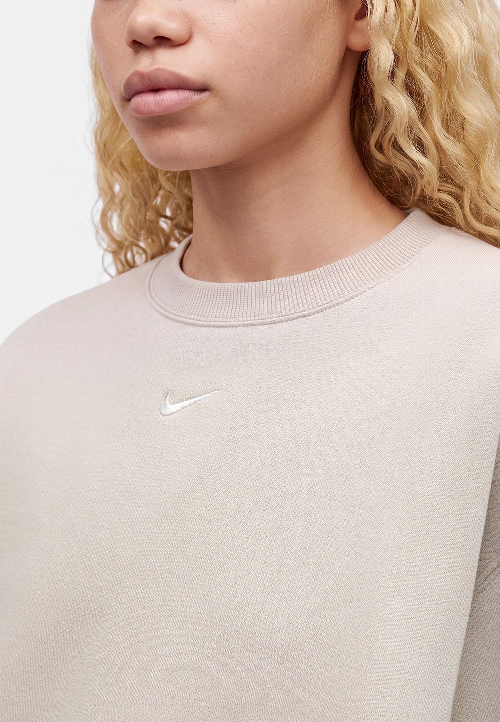 Толстовка женская NIKE W NK STDO FLC MW OS CREW
