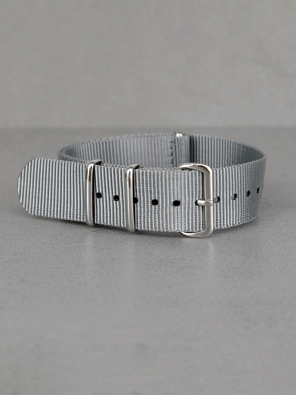 Nato Strap - нейлоновый ремешок для часов