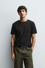 БАЗОВАЯ ФУТБОЛКА SLIM FIT /01 — ZARA