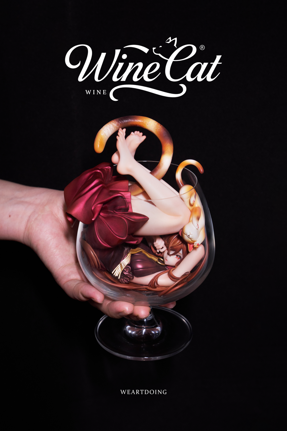 Полуночная кошка в бокале / Midnight Cat in a Glass