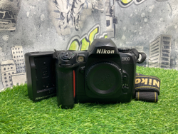 Nikon D100