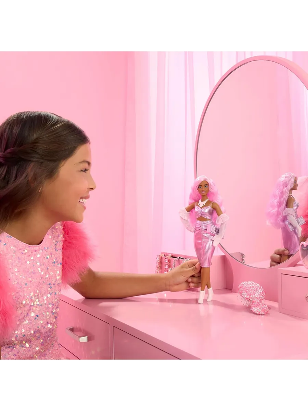 Кукла Барби Делюкс Стайл | Barbie Deluxe Style HYV25 | кукла в блестящем розовом платье Mattel | 4+
