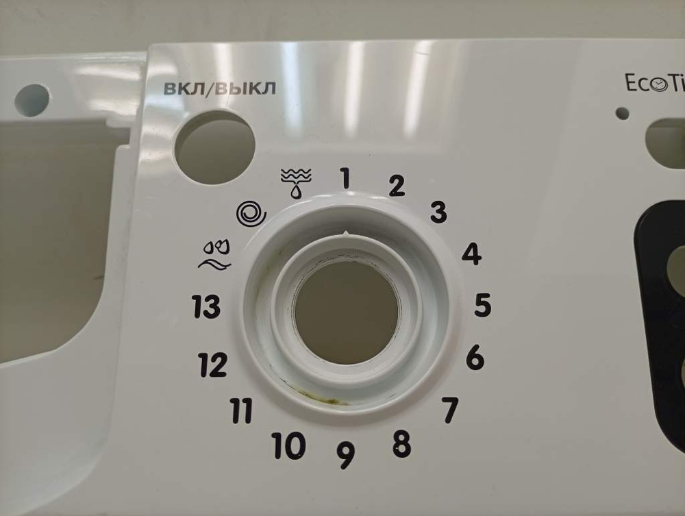 IWUE 4105 CIS кт28 Передняя лицевая панель стиральной машины Indesit 250005868 б/у