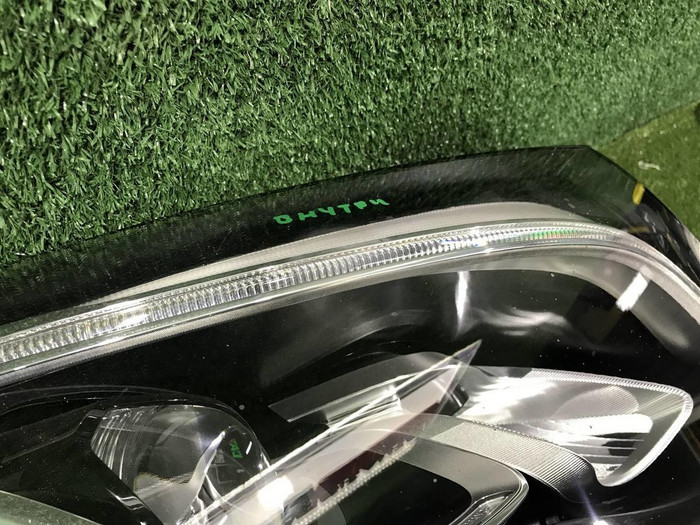 Фара правая Mercedes GLC X253 (2015-2019) LED