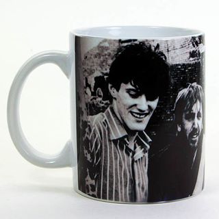 Кружка Joy Division группа на фоне машины (832)