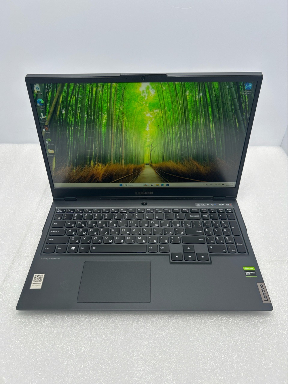 Ноутбук Lenovo Legion 5 15ARH05 (82B5008JRU) 15.6"/AMD Ryzen 5 4600H/RAM 8 GB/SSD 256 GB/ GeForce GTX 1650/1920 x 1080/IPS/Windows 10/Подсветка кл-ры:LED/черный. Состояние: C1