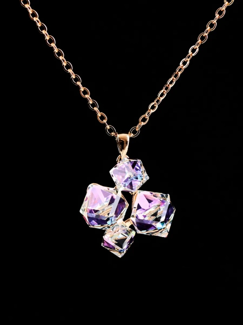 Подвеска-ромб Мираж с сиреневыми кубиками Swarovski