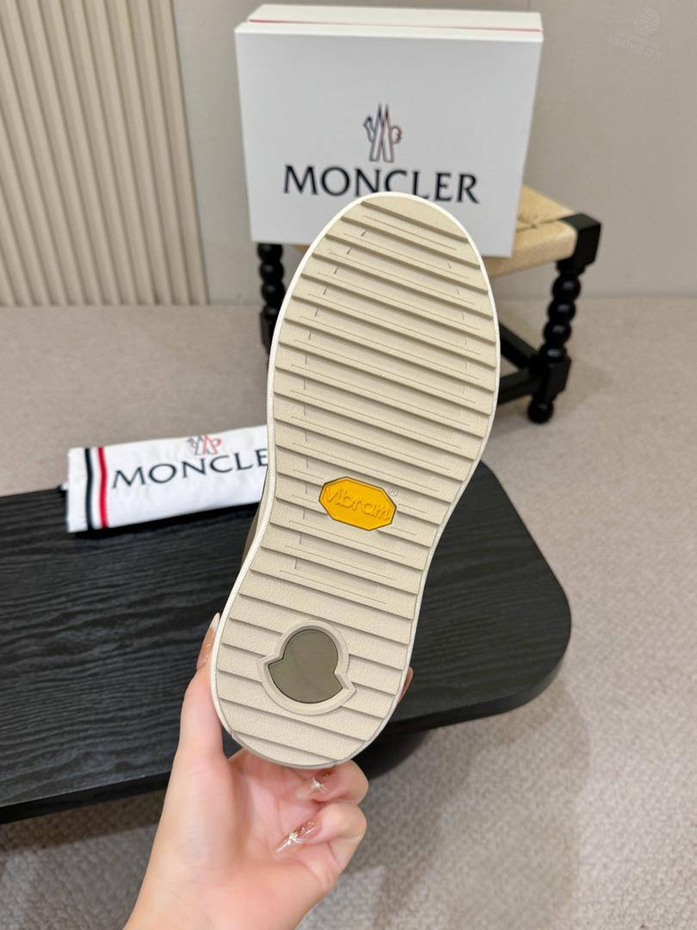 Кроссовки Moncler