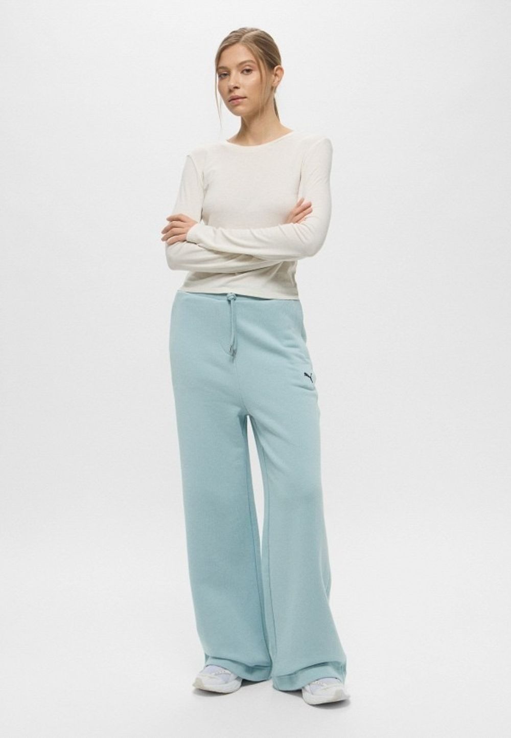 Брюки спортивные женские PUMA PREMIUM ESS Relaxed Sweatpants op