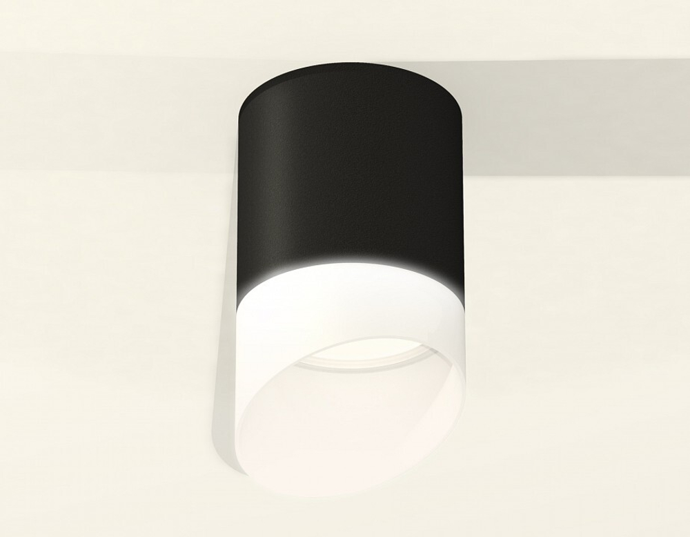 Накладной светильник Ambrella Light XS XS6302066