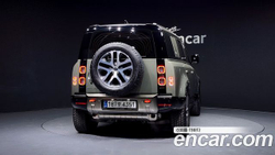 Land Rover Defender 110 P400 X — 2024