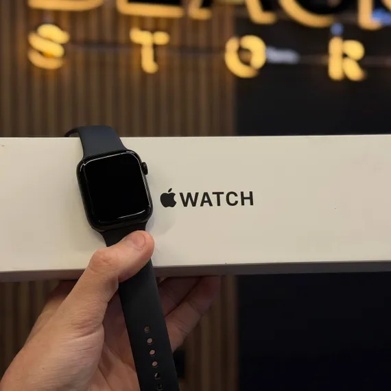 Б/У Часы Apple Watch SE3 44mm Midnight 100% (LY00N0YYF5)