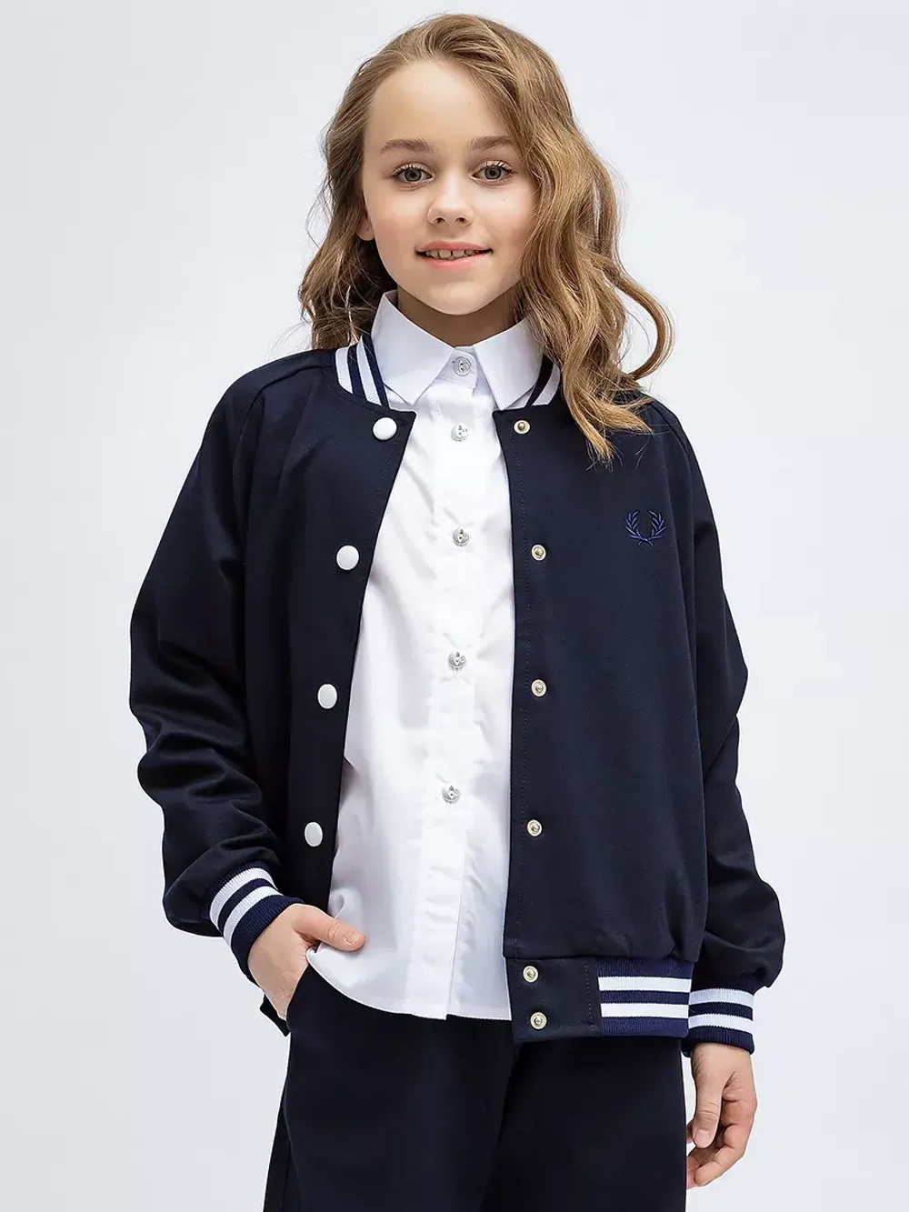 Школьная рубашка классическая oversize