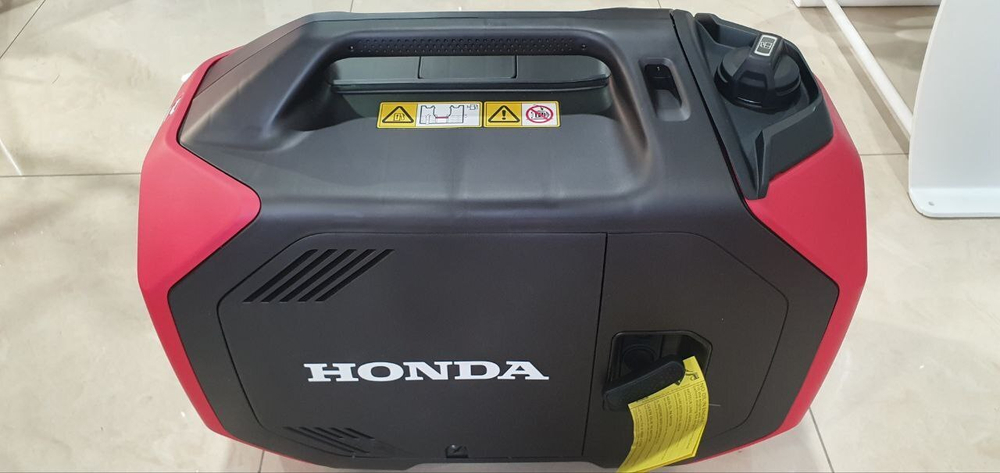 Генератор Honda EU32i