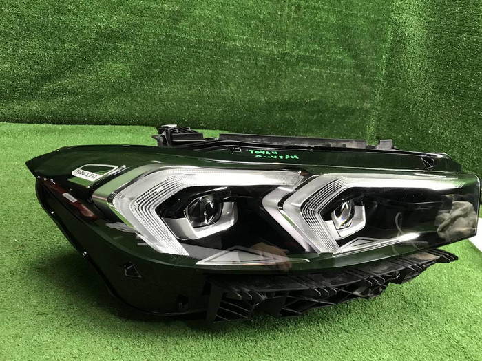 Фара правая BMW 3er G20 (2022-н.в.) LED (В сборе)