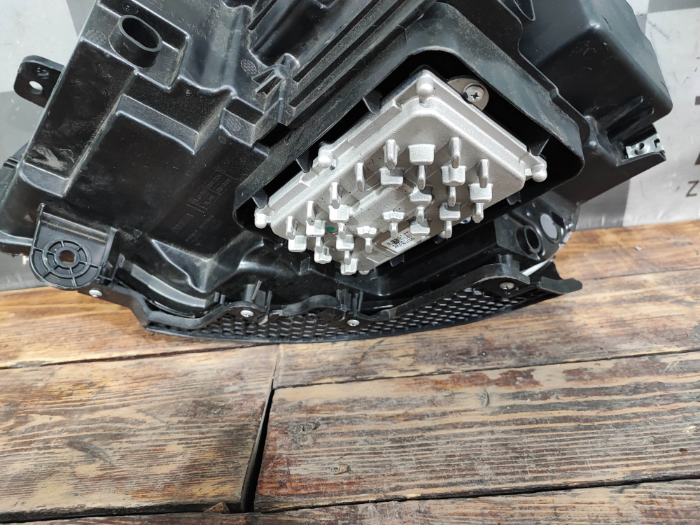 Фара правая LED Belgee X70 24-нв Б/У Оригинал 6608136347