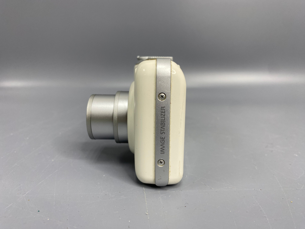Canon PowerShot E1
