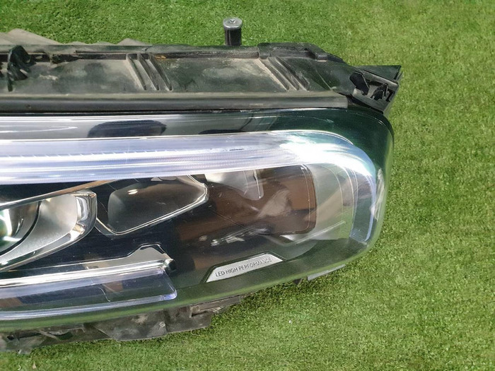 Фара правая Mercedes GLB X247 (2019-2023) LED