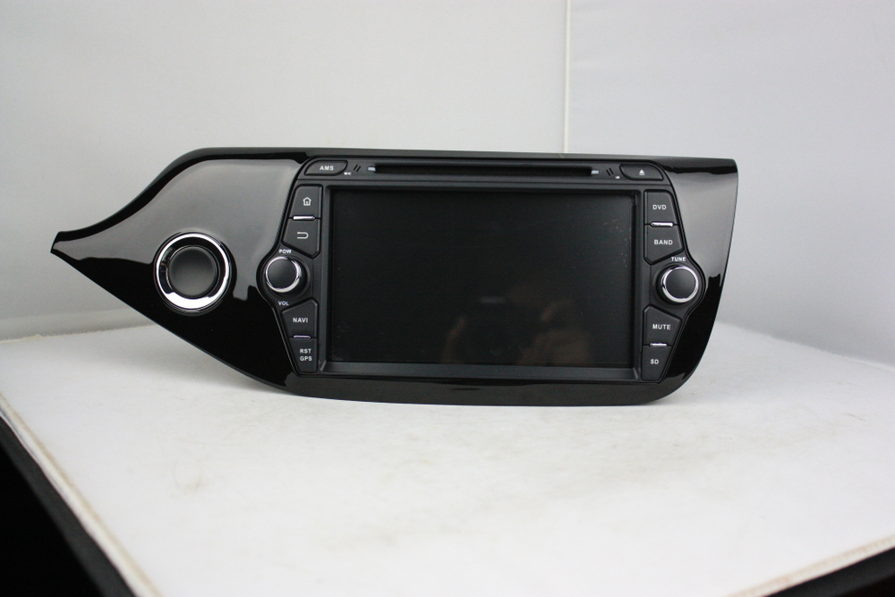 Установочный комплект для KIA Ceed II 2012+ (рамка глянец)  KUBERG KD-8055-P5