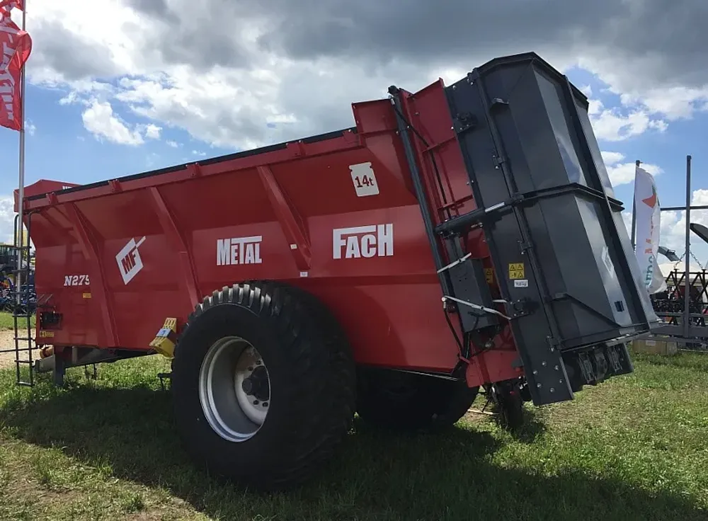 Навозоразбрасыватель Metal-Fach 14 тонн N-275