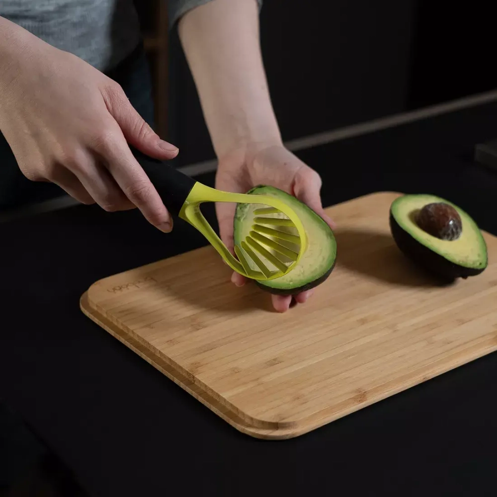 Приспособление для чистки и нарезки авокадо 20см Trebonn Kitchen Tools