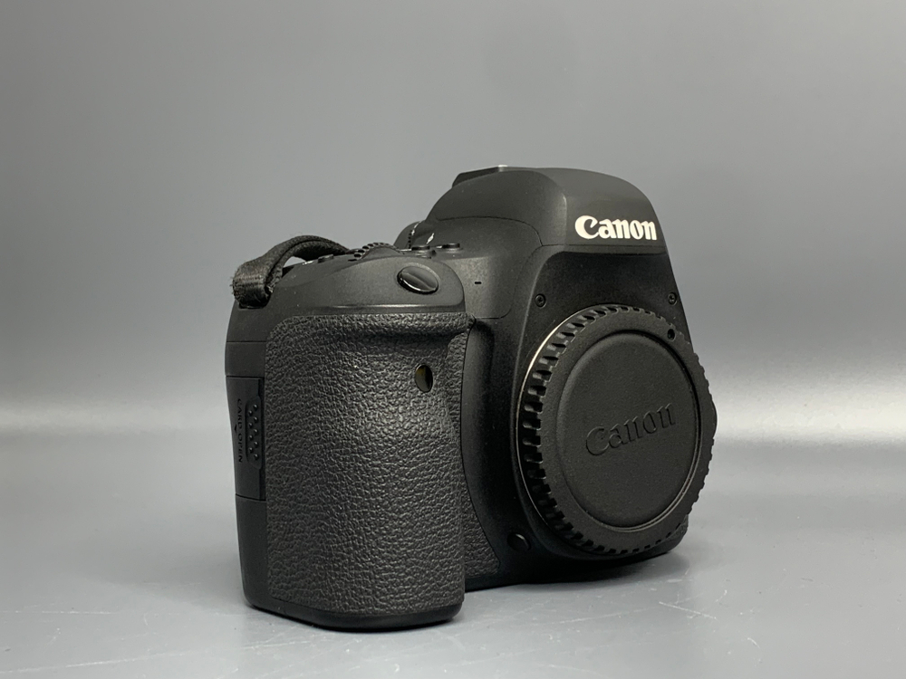 Canon 6D Mark II 110.000 кадров