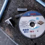 Отрезной диск Standard for Metal 125 х 2,5 мм BOSCH 2608603166