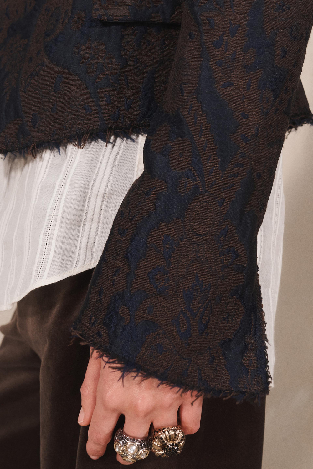 ZARA ПРИТАЛЕННЫЙ БЛЕЙЗЕР - LIMITED EDITION, КОРИЧНЕВО-СИНИЙ