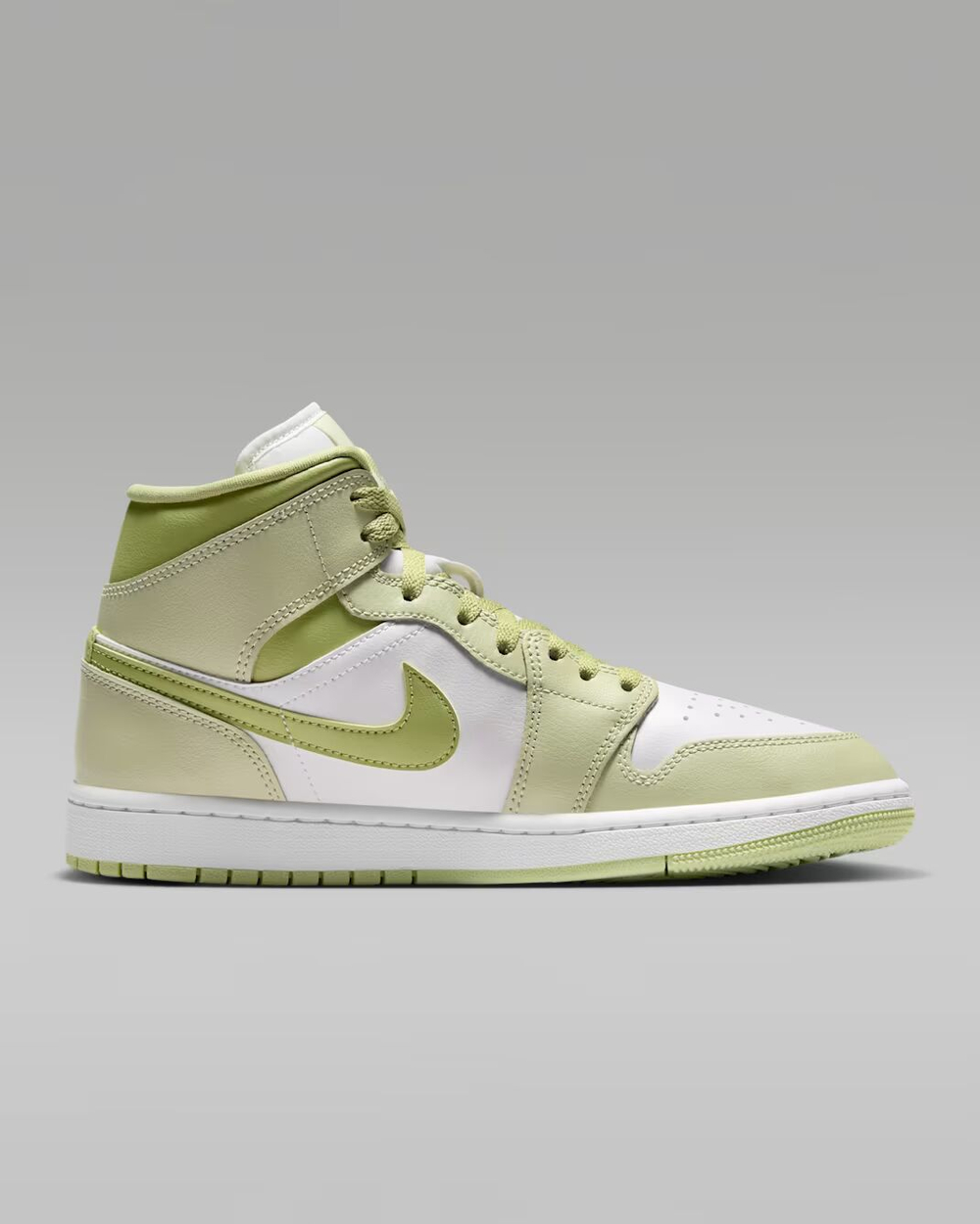 Air Jordan 1 Mid Женская обувь - NIKE