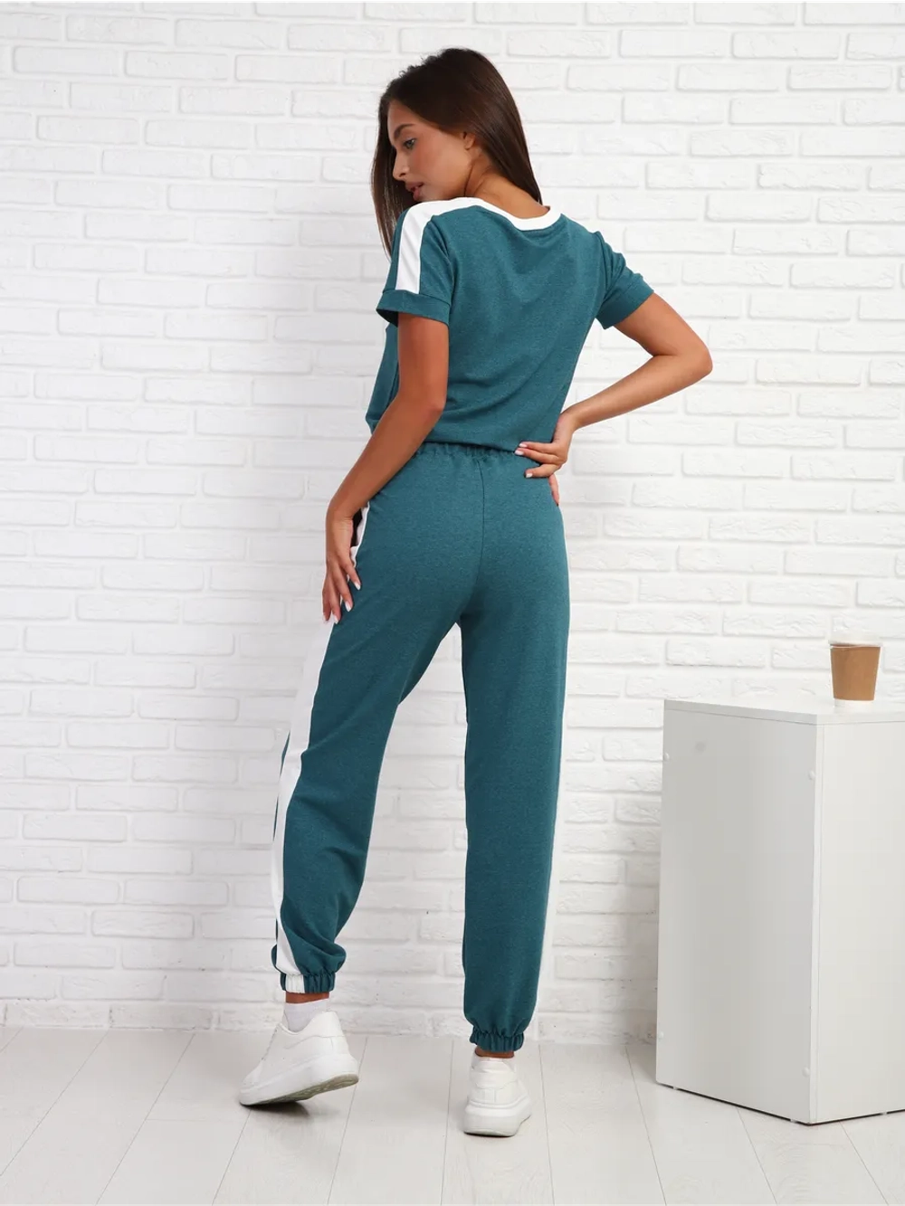 Костюм спортивный повседневный брючный осенний